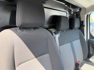 Opel Vivaro KOMF 2.0L DIESEL - MANUAL - 12M WARRAN - Image 3