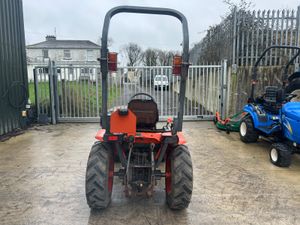 Kubota B1710 Compact Tractor - Image 4