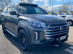 KGM Musso 2.2D Saracen Pickup Double Cab 4dr Diese - Image 3