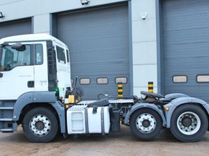 2018 MAN TGS 24.420 6X2 T-UNIT Pet Reg'd - Image 3