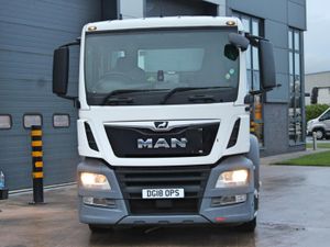 2018 MAN TGS 24.420 6X2 T-UNIT Pet Reg'd - Image 2