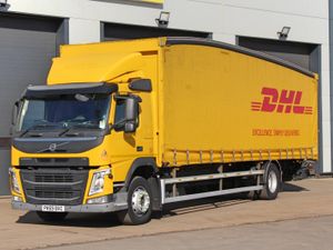 2020 (69) VOLVO FM330 4X2 CURTAIN SIDER - Image 2