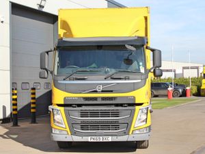 2020 (69) VOLVO FM330 4X2 CURTAIN SIDER - Image 3