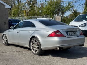 MERCEDES BENZ CLS CLASS 320 2006 - Image 4