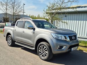 Nissan Navara  TEKNA DCI AUTO 4X4 - Image 3