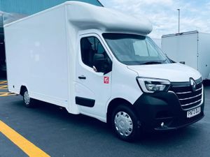 2023 Renault Master Low Loader Van - Image 2