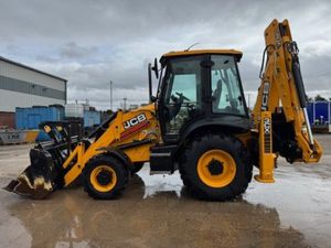 2024 JCB 3CX SITEMASTER BACKHOE LOADER - Image 2