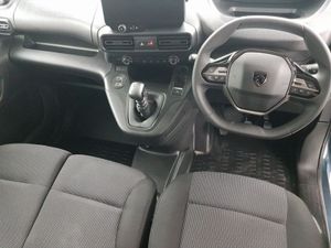 Peugeot Partner PARTNER PROFESSIONAL PREMIUM 1 **P - Image 4