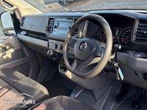 Volkswagen Crafter CRAFTER 30 MWB 140BHP  M6F 5DR - Image 2