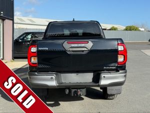 Toyota Hilux 2026 Toyota Hilux Invincible X - Image 3