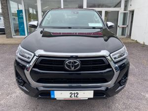 2022 Toyota Hilux INVINCIBLE D-4D 4WD DCB - Image 2