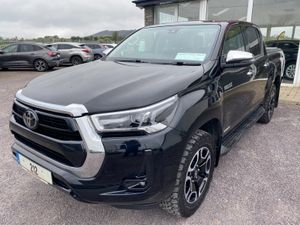 2022 Toyota Hilux INVINCIBLE D-4D 4WD DCB - Image 3