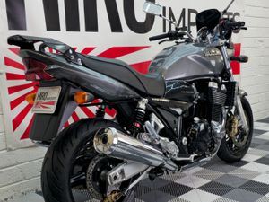 2002 Suzuki GSX1400 - Image 2