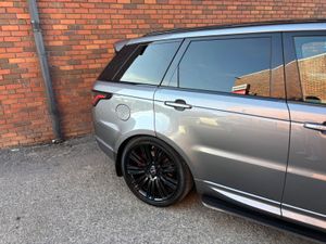 202D Range Rover Sport HSE Dynamic *N1* *5 Seats* - Image 3