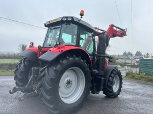 2018 Massey Ferguson 6712S with Loader - Image 4