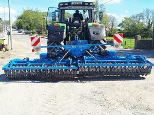 2020 Lemken Zirkon 12K Folding Harrow (26197) - Image 2