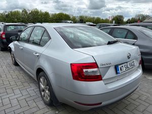 18 Octavia 1.6 TDi Starting 280km - Image 4