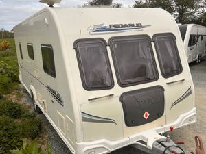 Bailey Pegasus fixed bed end washroom😍 - Image 2