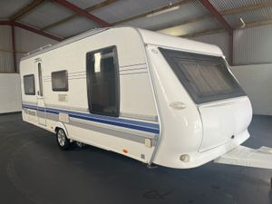 Hobby caravan island bed - Image 4