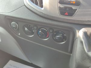 Ford Transit 17 seater minibus - Image 3