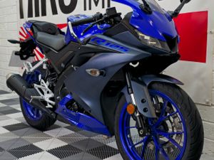 2023 Yamaha YZF125R - Image 3