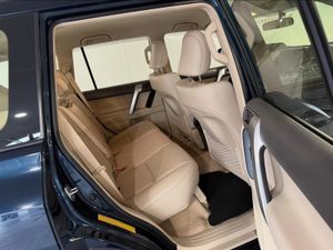 Toyota Land Cruiser LAND CRU LWB BUSINESS 4DR A CR - Image 4