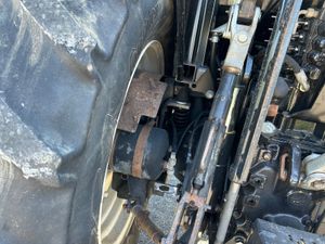 2016 New Holland T6.140 with Loader - Image 3