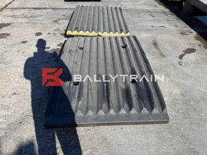 Sandvik QJ341 Jaw Plates -Extec C12  Sandvik QJ340 - Image 4