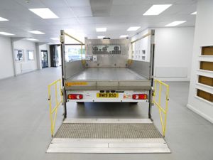 2019 Vauxhall Movano Dropside Van - Image 2