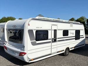 LMC 595 VIP 4 berth fixed island bed Caravan - Image 3