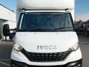 2020 Iveco Daily Luton Box Van - Image 3