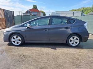 2012 Toyota Prius  Hybrid  Automatic Drive Home - Image 3