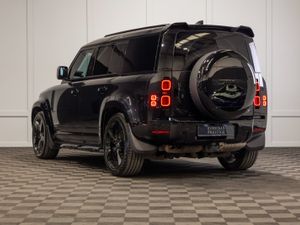 2022 Land Rover Defender D250 SE 3 Seat Commercial - Image 4