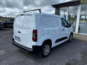 Citroen Berlingo 2022 3 Seater - Image 3