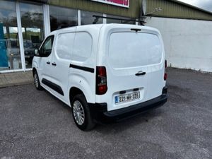 Citroen Berlingo 2022 3 Seater - Image 4
