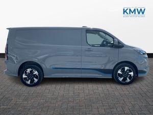 Ford Transit Custom 2.0 TDCI SWB Sport..Huge Spec - Image 4
