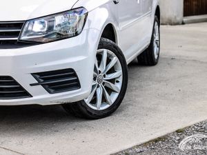 2020 VOLKSWAGEN CADDY TRENDLINE - Image 2