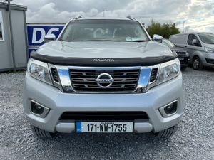 2017 NISSAN NAVARA CREW CAB 4X4 SPOTLESS - Image 3