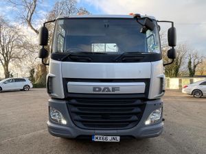 2016 DAF CF 330 6X2 WITH 30FT  BEAVERTAIL BODY - Image 2