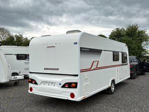 Bailey unicorn 4 berth fixed bed caravan - Image 4
