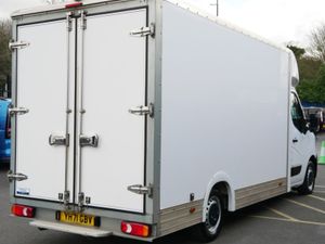 2021 Renault Master Low Loader Van - Image 4