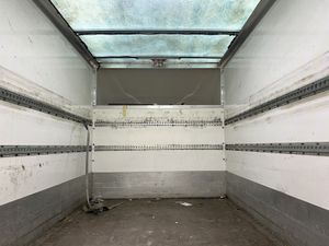 2020 Renault Master Luton Box Van - Image 2