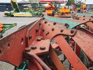 Kverneland 4 Furrow 16 inch  Reversible Plough - Image 3