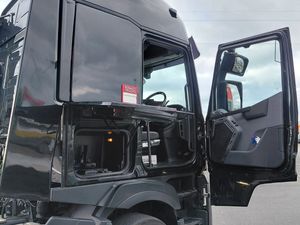 RENAULT T440 2022 - Image 4
