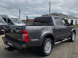Toyota Hilux invincible 2015 - Image 4