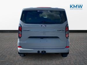 Ford Transit Custom REGULAR CARGO Limited/Titanium - Image 4