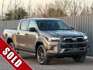 Toyota Hilux INVINCIBLE X 4WD - Image 2