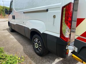 Iveco Daily 2019 workshop with pto - Image 3