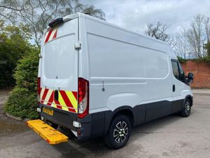 Iveco Daily 2019 workshop with pto - Image 2