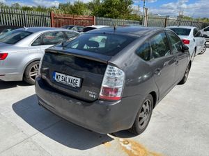 07 Prius Light scratches Drive home - Image 3